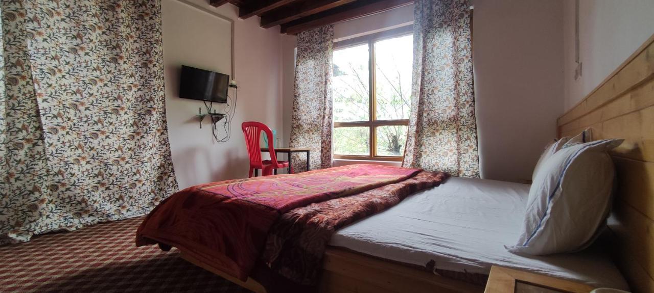 Jahangir Cottage Pahalgām Zewnętrze zdjęcie