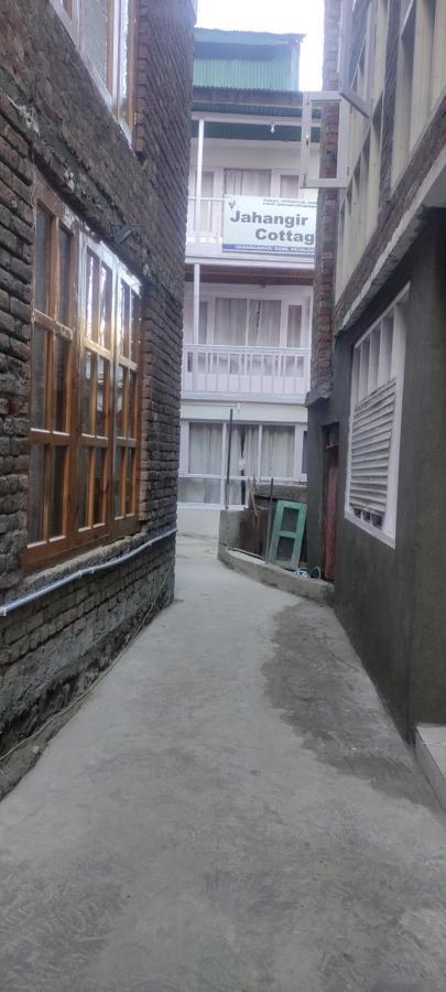 Jahangir Cottage Pahalgām Zewnętrze zdjęcie